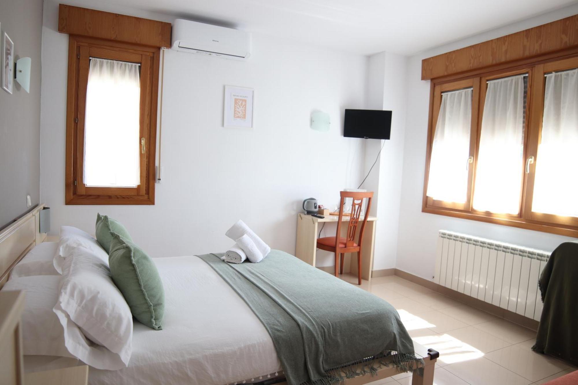 Hostal-Casa Rural Rosa-Nonna Siguenza Kamer foto